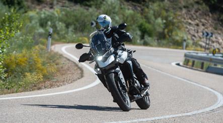 Touring-Motorrad mit Tourenreifen