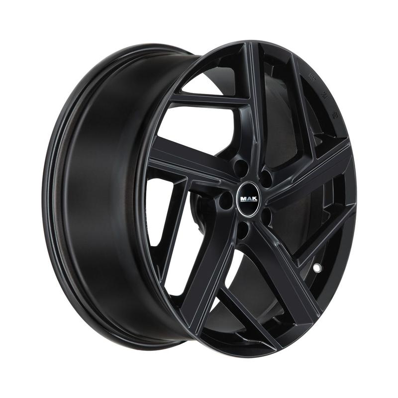 MAK QVATTRO gloss black 8.0Jx18 5x112 ET39