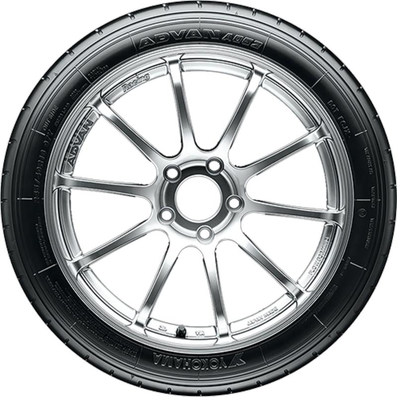 YOKOHAMA ADVAN A052 265/40R19 102(Y) XL BSW