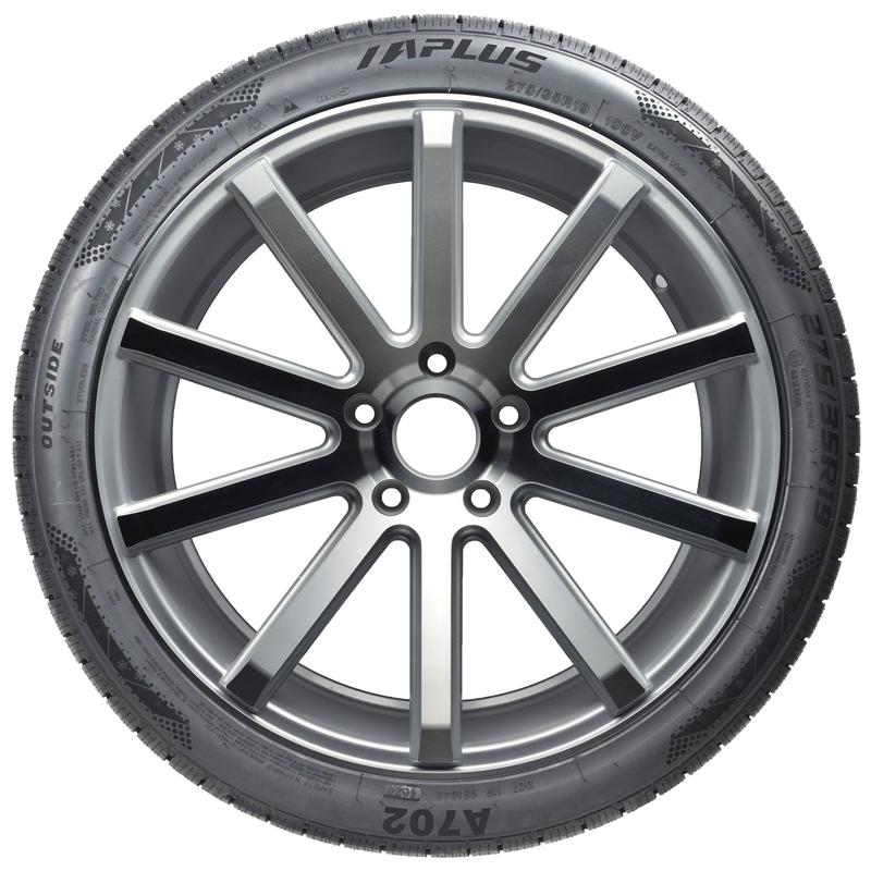 APLUS A702 245/40R17 95V XL BSW